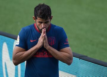 Diego Costa not¨® un pinchazo en la parte posterior del muslo y no pudo seguir en el encuentro.