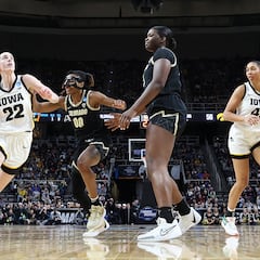 How much money will Caitlin Clark make in the WNBA? The Iowa Hawkeyes guard’s future pro salary