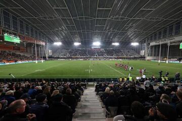 Aspecto del Forsyth Barr Stadium en el duelo entre Highlanders y Chiefs.