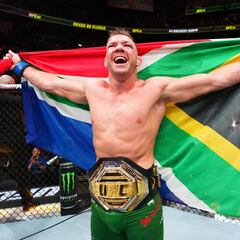Du Plessis responde a Makhachev y a Strickland