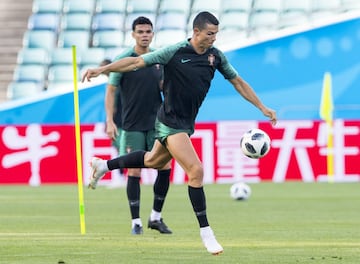 Portugal se prepara para su debut frente a España