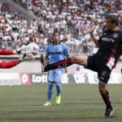 Emiliano Vecchio disparó a través de Twitter.