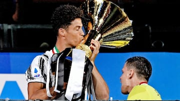 Cristiano Ronaldo to stay at Juventus for Serie A treble