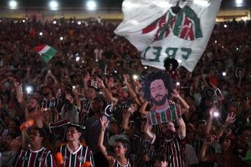 Los aficionados de Fluminense en la presentación de Marcelo.