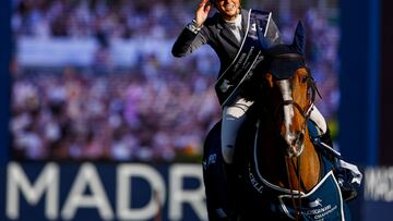 La griega Ioli Mytilineou, a lomos de 'L'Artiste de Toxandra', dio la sorpresa y se impuso este domingo en el Gran Premio de Madrid.