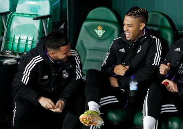 Hazard y Mariano, en el banquillo del Villamarín.