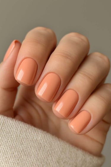 Los colores de uñas cortas que se pondrán de moda para finales de abril 2026