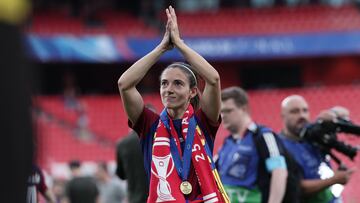 Barcelona's Spanish midfielder #14 Aitana Bonmati acknowledges fans after the UEFA Women's Champions League final football match between FC Barcelona and Olympique Lyonnais at the San Mames stadium in Bilbao on May 25, 2024. (Photo by Thomas COEX / AFP)