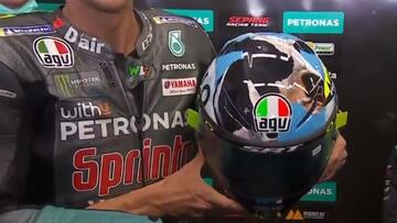 Rossi recurre a la vaca para el casco especial de 'Muuugello'