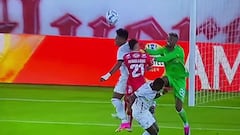 Rebolledo muestra cómo le quedó el rostro tras brutal puñetazo