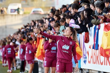 Fiesta de La Roja, locura con Alexia