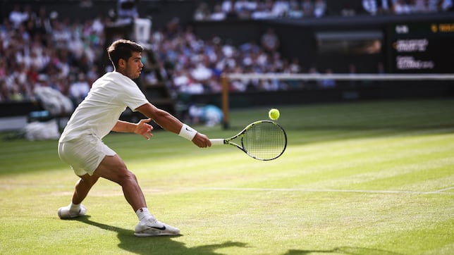 Alcaraz, el patinador sobre hierba, reta al británico Norrie