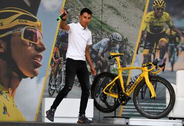 Zipaquirá recibe al campeón del Tour de Francia, Egan Bernal. Estas son algunas de las imágenes que se lleva a cabo en la Plaza de Los Comuneros.