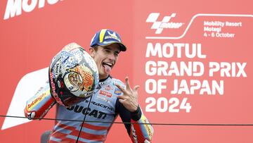 Motegi (Japan), 06/10/2024.- Third placed Gresini Racing rider Marc Marquez of Spain celebrates after the MotoGP race of the Motorcycling Grand Prix of Japan in Motegi, north of Tokyo, Japan, 06 October 2024. (Motociclismo, Ciclismo, Japón, España, Tokio) EFE/EPA/FRANCK ROBICHON