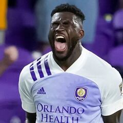 Daryl Dike interesa a múltiples equipos de Serie A