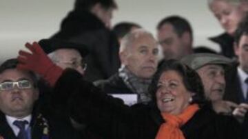 Rita Barbera, en el palco durante un partido del Valencia.