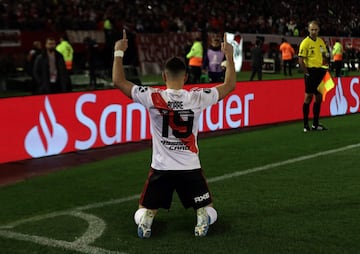 El delantero colombiano abrió el marcador en el partido de ida de las semifinales de la Copa Libertadores entre River Plate y Boca Juniors.