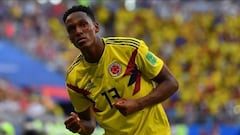 &quot;Yerry Mina se plante&oacute; ser el mejor defensa del mundo en dos a&ntilde;os&quot;, indic&oacute; su t&iacute;o y representante Jair Mina, que a&ntilde;adi&oacute; que no sabe si el defensor se quedar&aacute; en Barcelona.