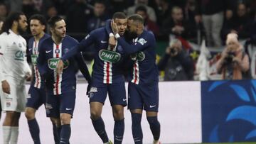 Kylian MBAPPE of Paris and NEYMAR JR of Paris during the French cup, semi final football match between Olympique Lyonnais and Paris Saint-Germain on March 4, 2020 at Groupama stadium in Decines-Charpieu near Lyon, France - Photo Romain Biard / Isports / D
