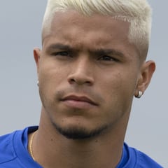 Cucho Hernández inicia pretemporada con Watford