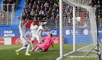 Benzema marca el 0-2.