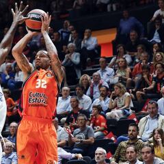 Green liquida al Efes y agarra la primera victoria taronja