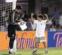 Tres mil niños premian los valores humanos de Casillas