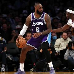 LeBron shrugs off Lakers exit talk and hopes to play with son Bronny