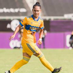 Belén Cruz marca el gol 300 para Tigres Femenil