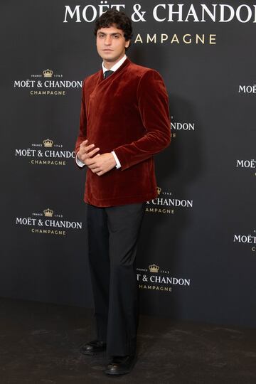 Tomás Páramo posa en el photocall de la fiesta navideña de Moët & Chandon.  
 
 
 