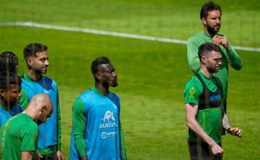 Iñigo Vicente a bordo para navegar al Racing al playoff