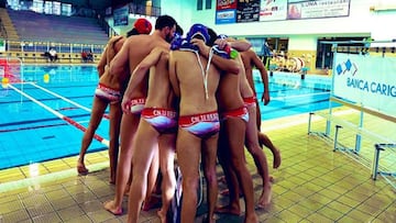 El CN Terrassa en la piscina de Savona, tras caer con el equipo local.