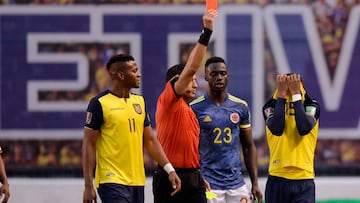 Jesús Valenzuela, el árbitro de la goleada 6-1 sufrida ante Ecuador y los penales ante Dibu Martínez.