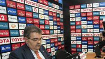 <b>BALONES FUERA. </b>Juan Soler no asumió ninguno de los errores cometidos en esta temporada.