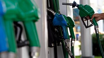 16.03.10
Tematica sobre bencinas, tras la futura alza como consecuencia tras el Terremoto.
Foto: Ricardo Soto / La Tercera.