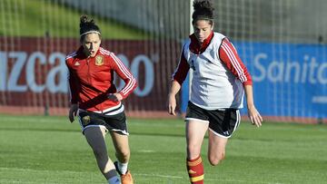 Vero Boquete y Marta Corredera, jugadoras de la Selecci&oacute;n.