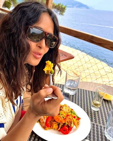 This is what award-winning actress Salma Hayek looks like at 58 years old