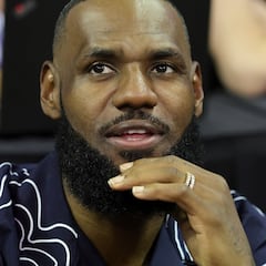 Reactions to LeBron James’ new bald look