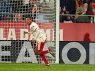 El centrocampista del Girona demostró que además de ayudar en la medular sabe acompañar en los contraataques. De hecho, hizo un gol en una jugada de estas características.
GOL 1-0 Ounahi ALEGRIA