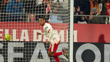 El centrocampista del Girona demostró que además de ayudar en la medular sabe acompañar en los contraataques. De hecho, hizo un gol en una jugada de estas características.
GOL 1-0 Ounahi ALEGRIA