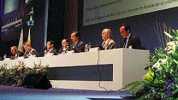 <b>INAUGURACIÓN.</B> Del Manzano, Gómez Angulo, Echevarría y Del Río, representantes españoles del acto.