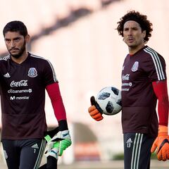 Jesús Corona cree que Memo Ochoa puede jugar su sexto mundial en 2026