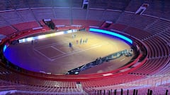 La monumental plaza de toros ya luce con la iluminaci&oacute;n y el dibujo de la cancha para el esperado encuentro de tenis entre Federer y Zverev.