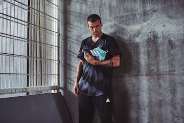 Adidas presenta el modelo X17 de la colección Ocean Storm