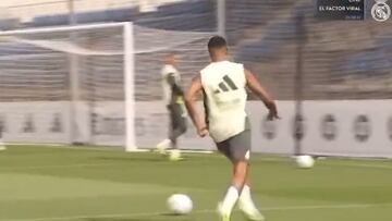 Trent exhibe en el entreno su mayor virtud y es una locura: ¿cuántos goles como este veremos esta temporada?