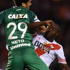 Balanta tiene una mala noche y pide cambio en River