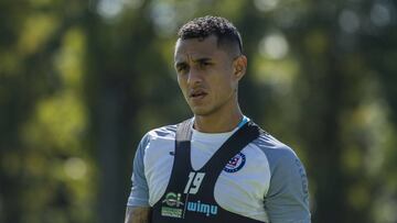 Robert Dante Siboldi, entrenador de La Máquina no arriesgará al peruano en su visita a Santos Laguna pese a recibir en la semana su alta médica.