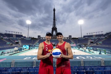 Pablo Herrera y Adrián Gavira posan para AS.