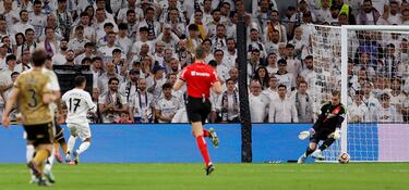 0-1. Peina de cabeza Pablo Marín superando a Lucas Vázquez, deja toda la banda para la carrera de Ander Barrenetxea que en el mano a mano, bate a Andriy Lunin con disparo raso, por debajo de las piernas.