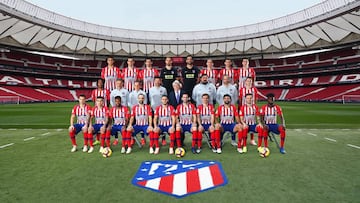 Foto oficial de la plantilla del Atl&eacute;tico en la 2018-19. A&uacute;n no estaban ni Morata ni Nehu&eacute;n. S&iacute; Lucas. Ahora mismo tiene nueve jugadores en duda.